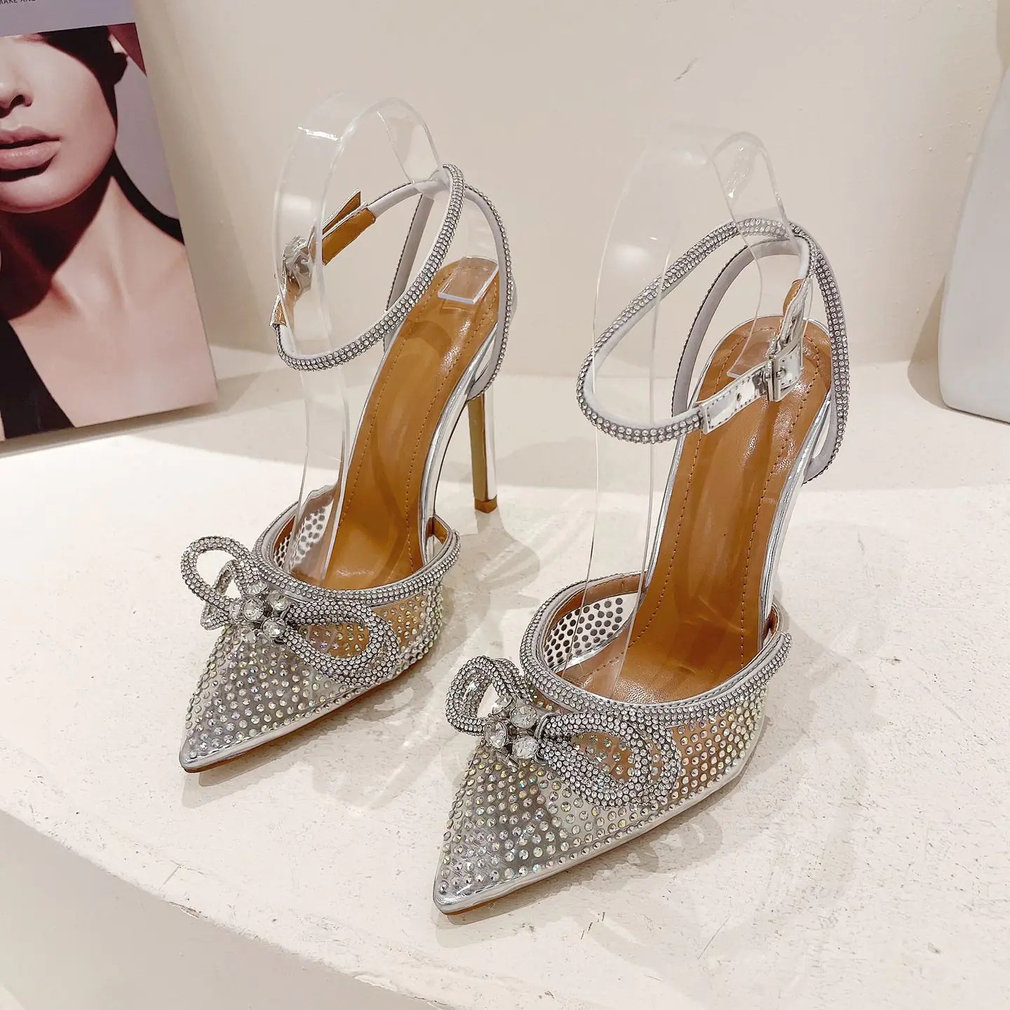 Sofia | Timeless glamour with rhinestone charm