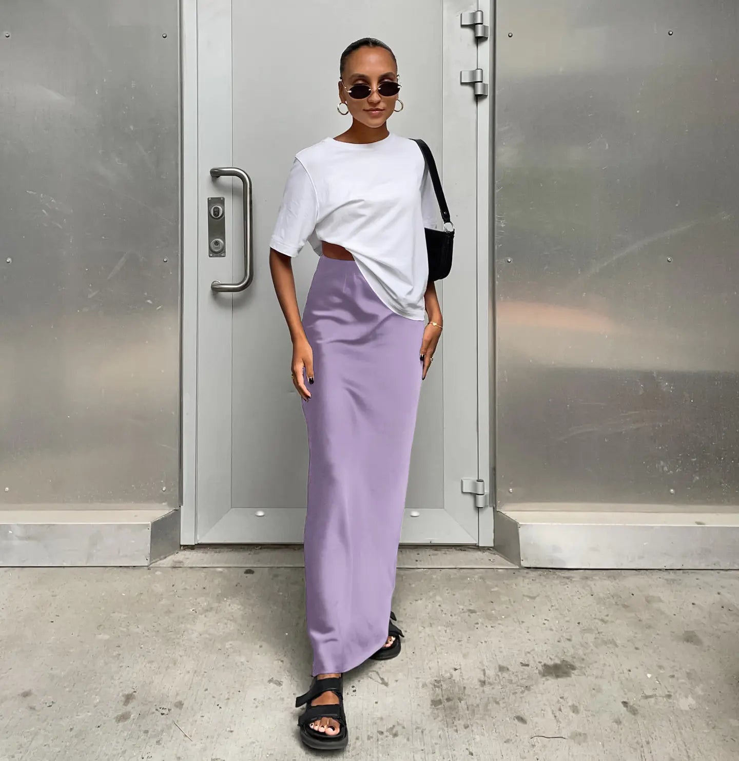 Livia | Elegant and airy satin skirt